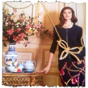 COPY - New -pretty  bow necklace.